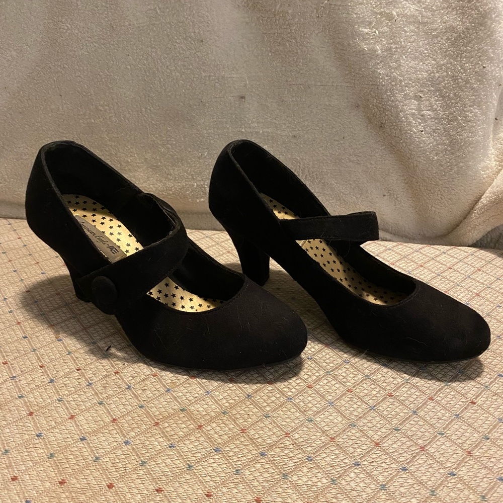 American Eagle heels